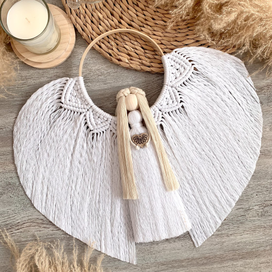 Ange en macrame murale