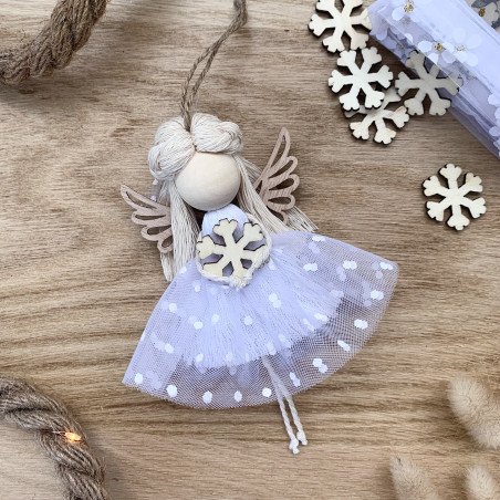 Ange de Noël en macramé blanc