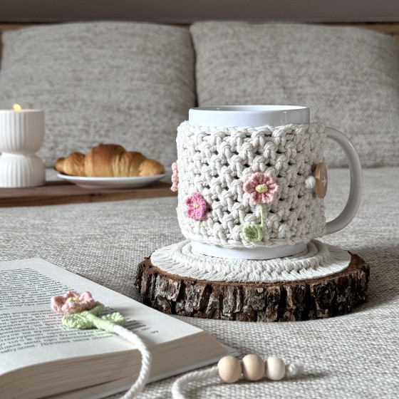 Coffret cadeau en macramé  "Fleurs" (beige)