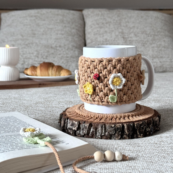 Coffret cadeau en macramé  "Fleurs" (cannelle)