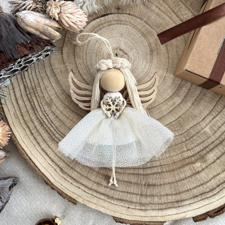 Ange de Noël en macramé (crème)