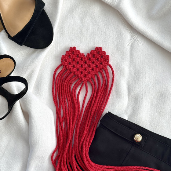 Broche en macramé "Cœur"